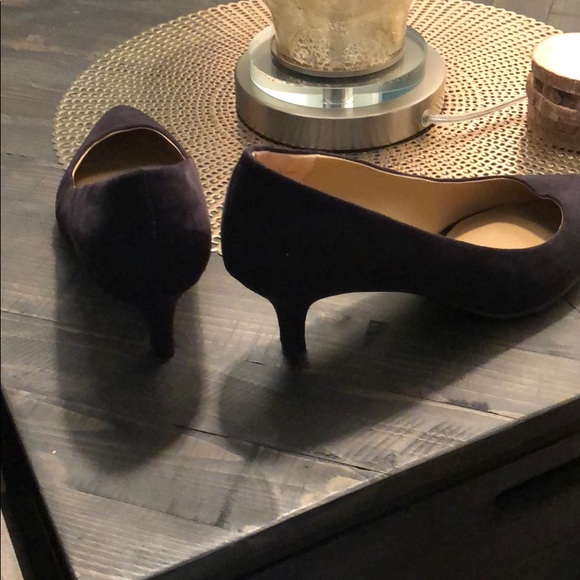 Heels - Picture 2 of 3